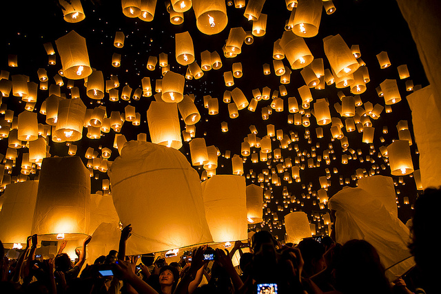 Festival Yi Peng. fiestas en el mundo