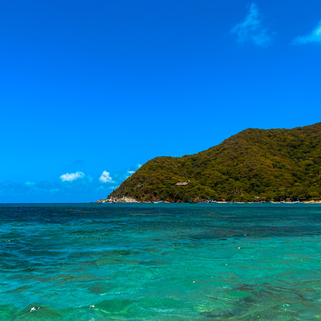 playa cristal santa marta