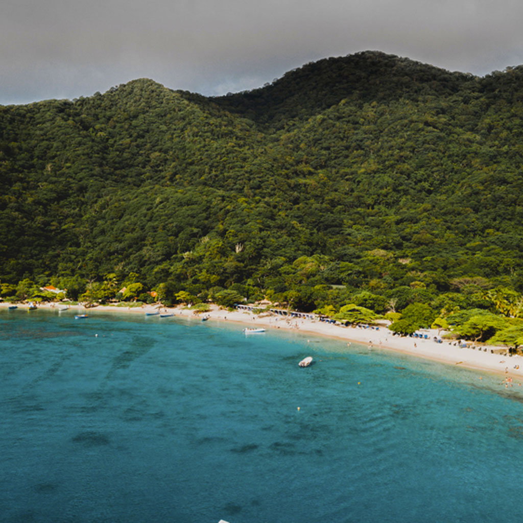 playa cristal santa marta