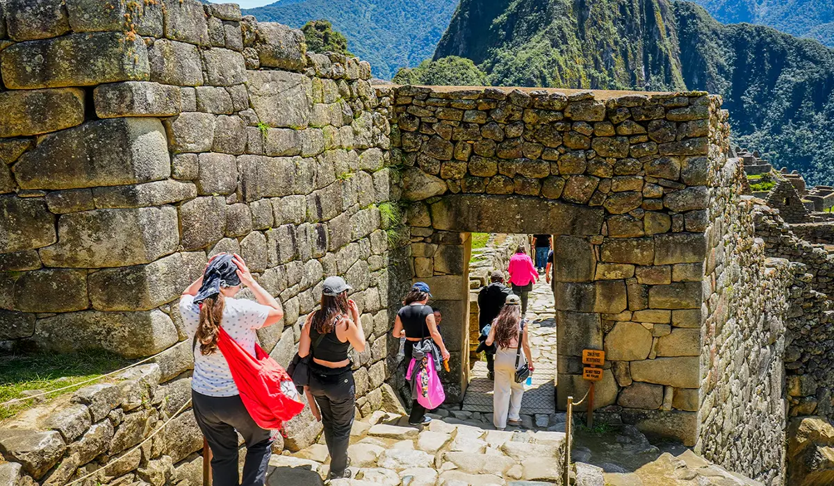 trekking in machu picchu